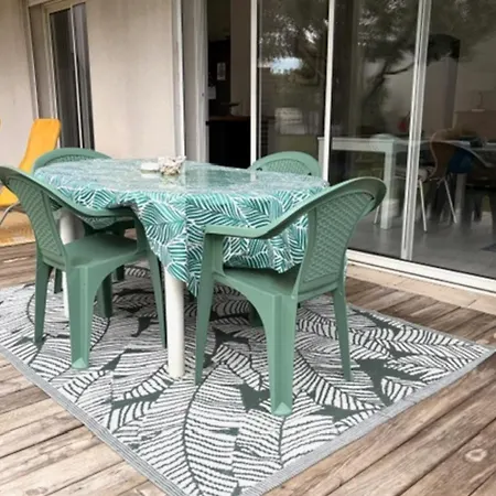 Seaside With Terrace And Parking Apartment Aytre